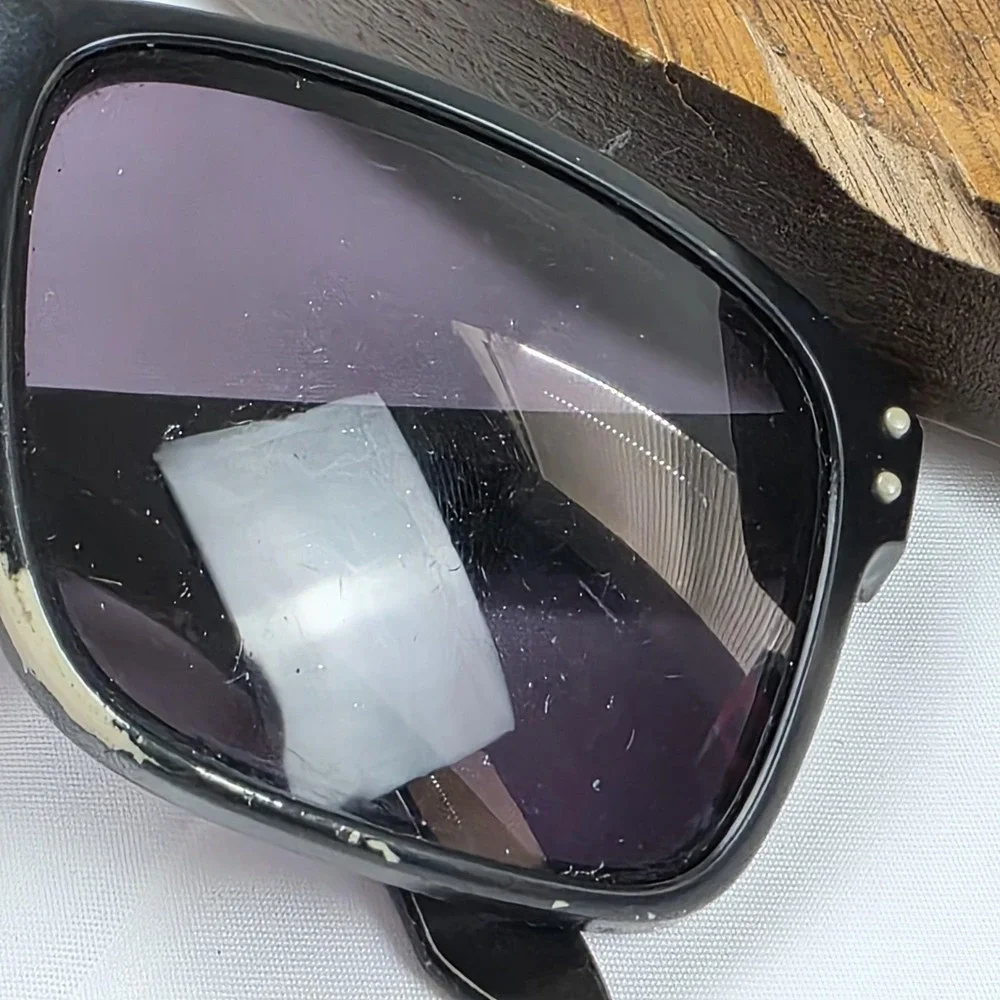 Oakley Holbrook Sunglasses Mens 55-18-137 Black Gray Tinted Patriotic OO9102-96